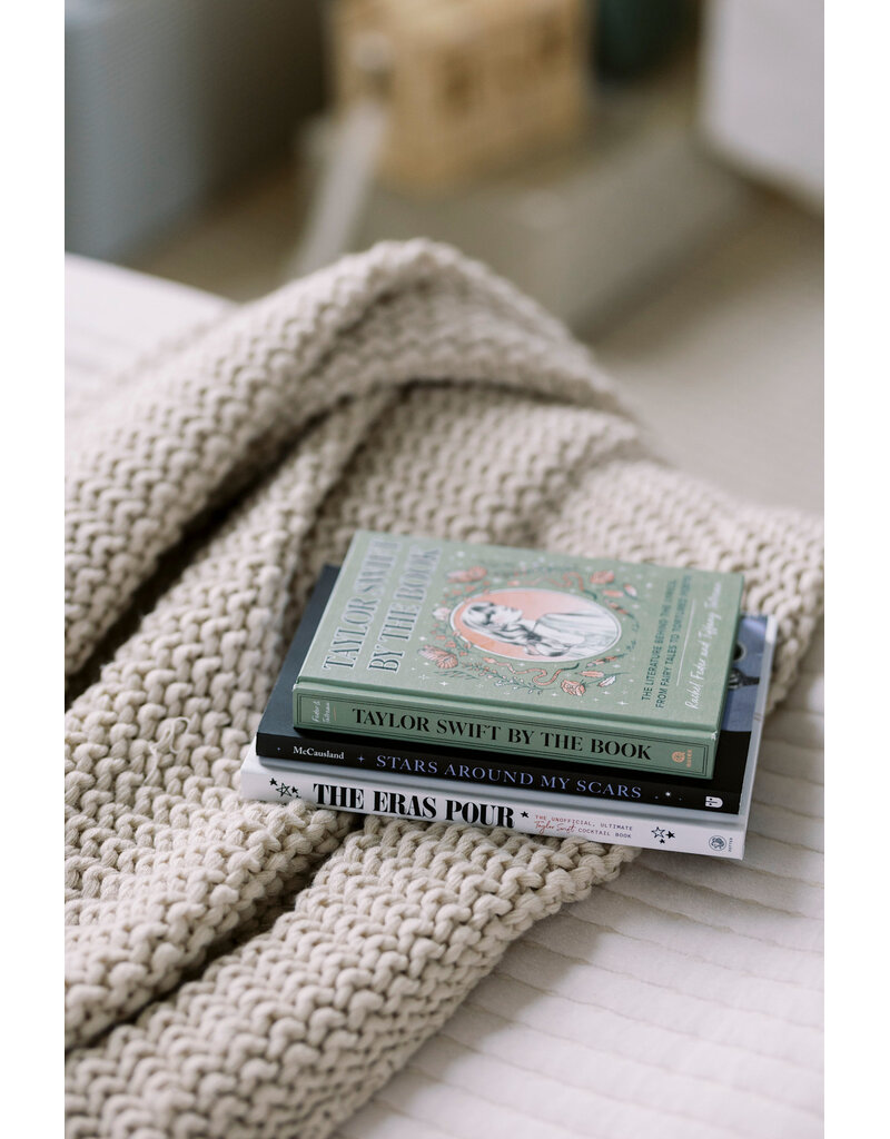 penguinhouse Taylor Swift By the Book-The Literature Behind the Lyrics