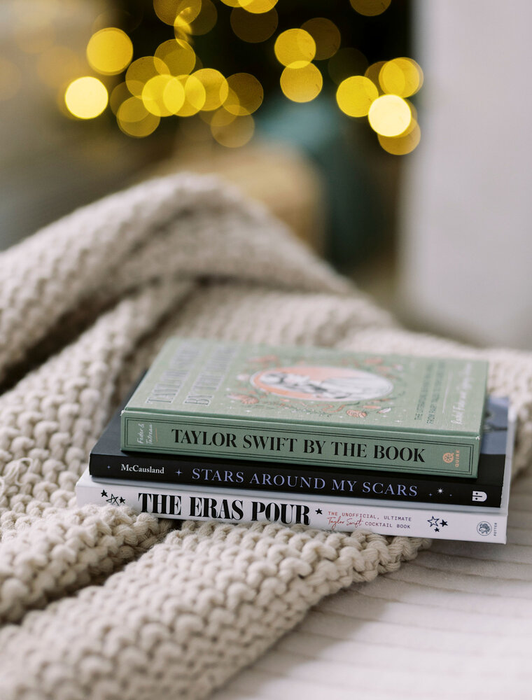 Simon & Schuster Stars around my Scars by Elly Mccausland