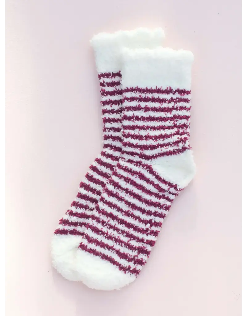 Space 46 Wholesale Red Striped Fuzzy Socks