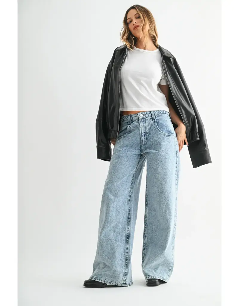 Just Black Denim Medium Wash Relaxed Straight