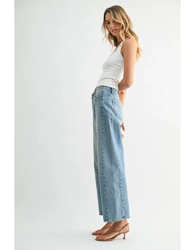 Just Black Denim Twisted Seam Barrel Jeans