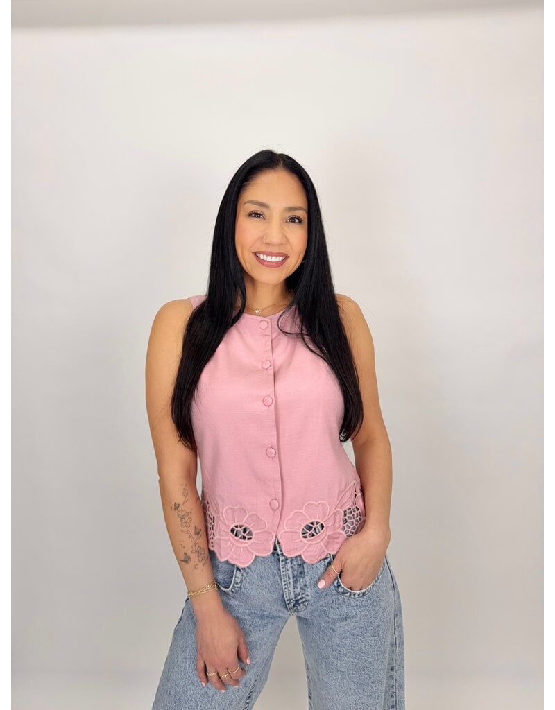 Sadie & Sage Blushing Vest
