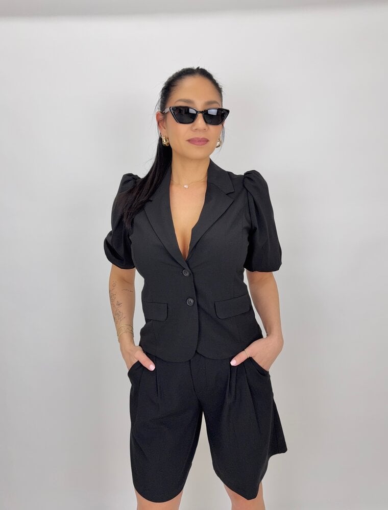 Liverpool High Rise Bermuda Trouser