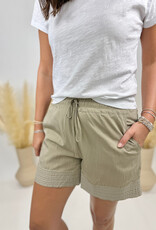 nz Contrast Stitched Pull On Shorts