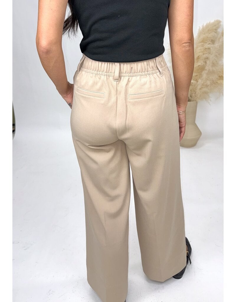 Liverpool Highrise Pleated Wide Leg Trousers