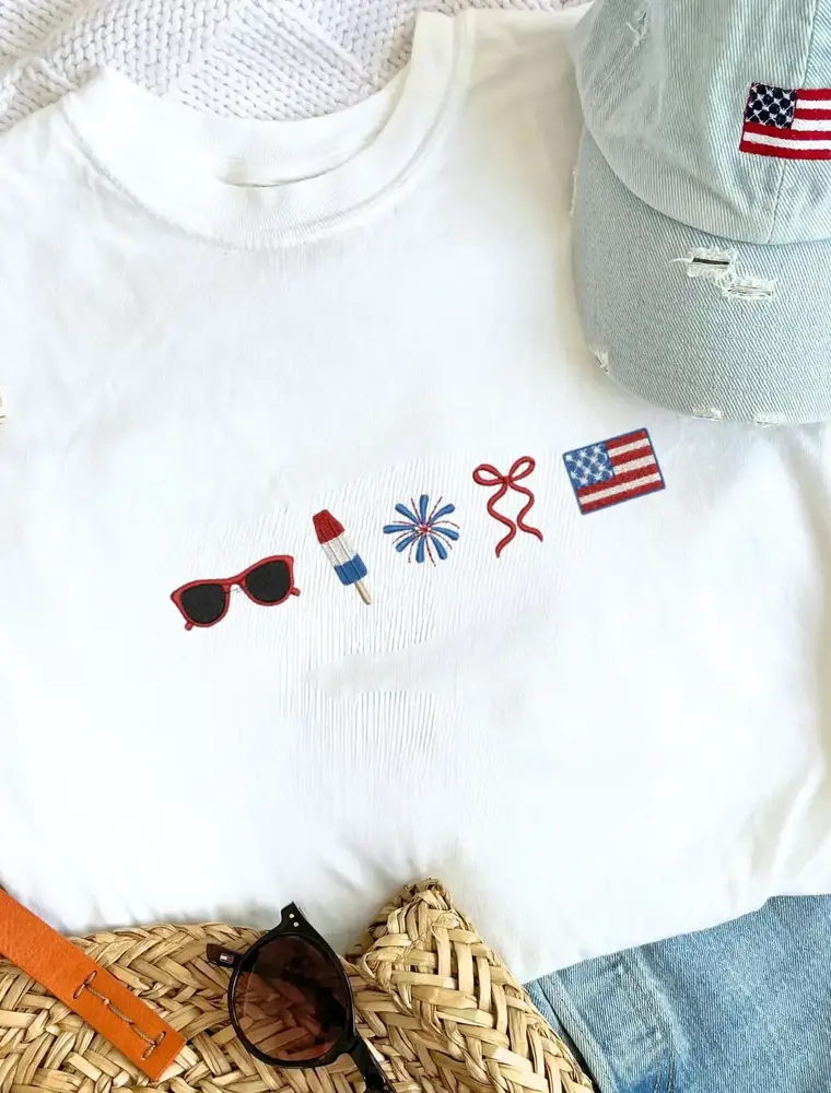 arden&gold Embroidered 4th of July Icons Tee