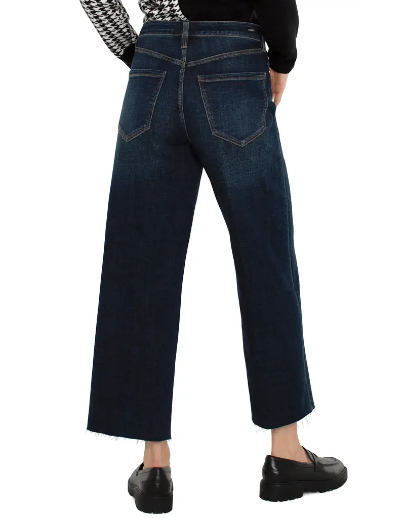Liverpool Stride Highrise Crop with Wide Cut Hem 26"