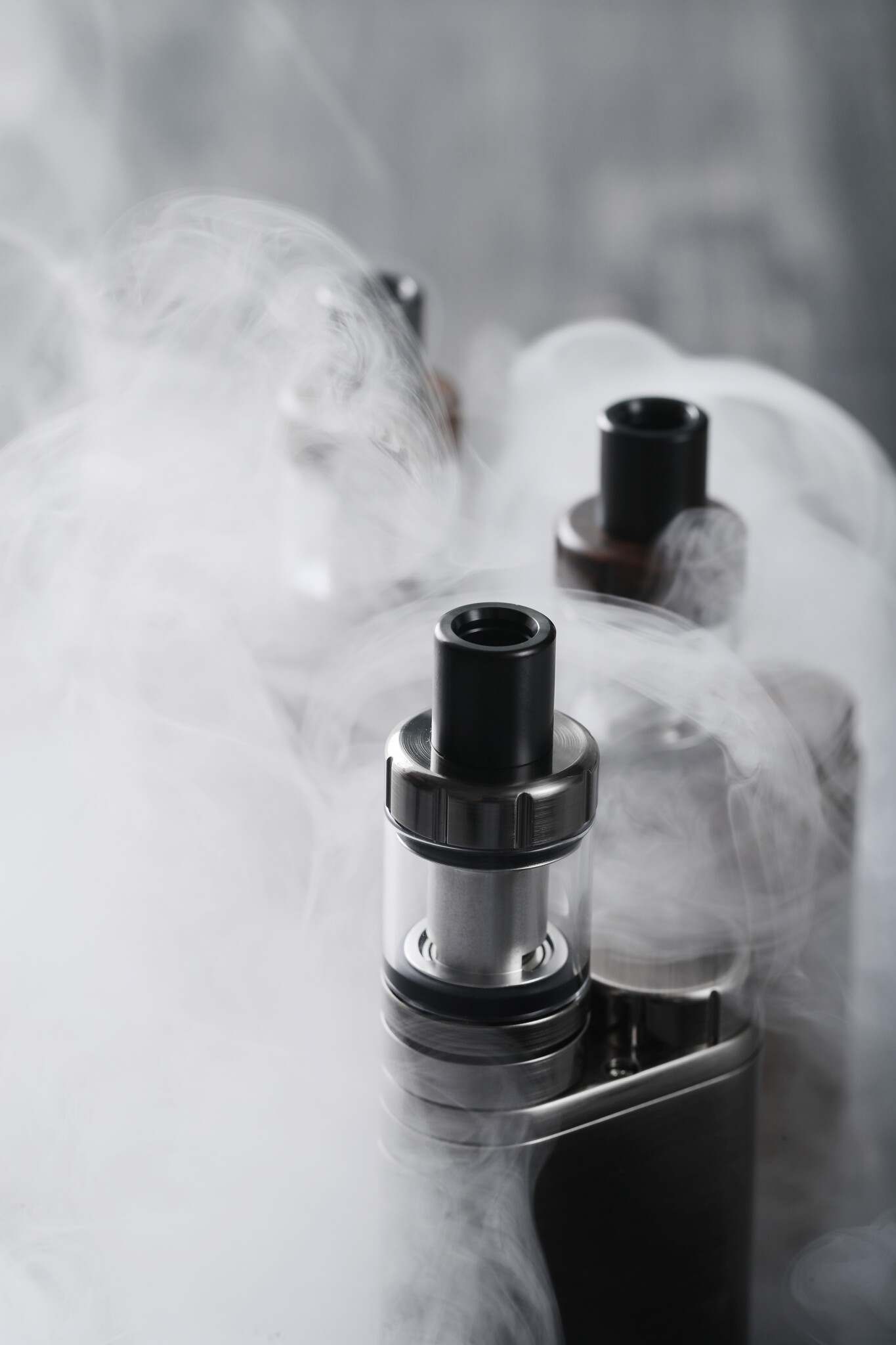 Exploring the Contrasts: Cotton vs. Ceramic Coils in Vaping