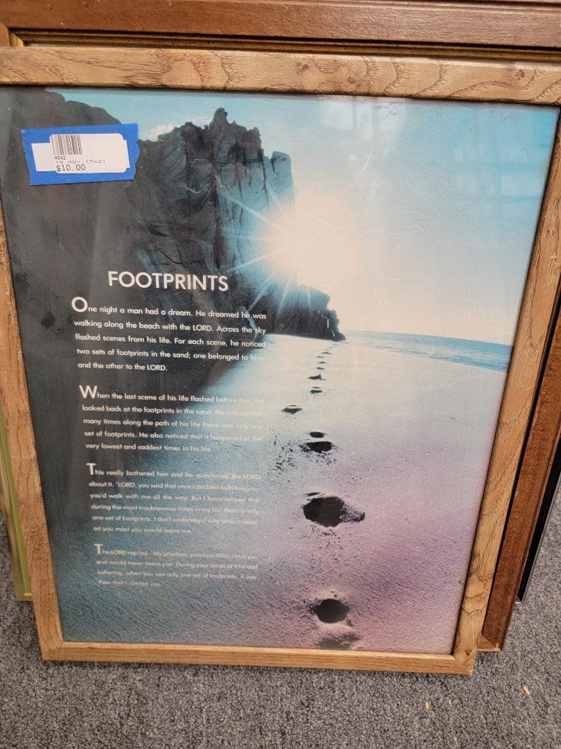 Footprints Wf 218 Save A Life Thrift Stores Footprints Wf 218 Save A Life Thrift Stores