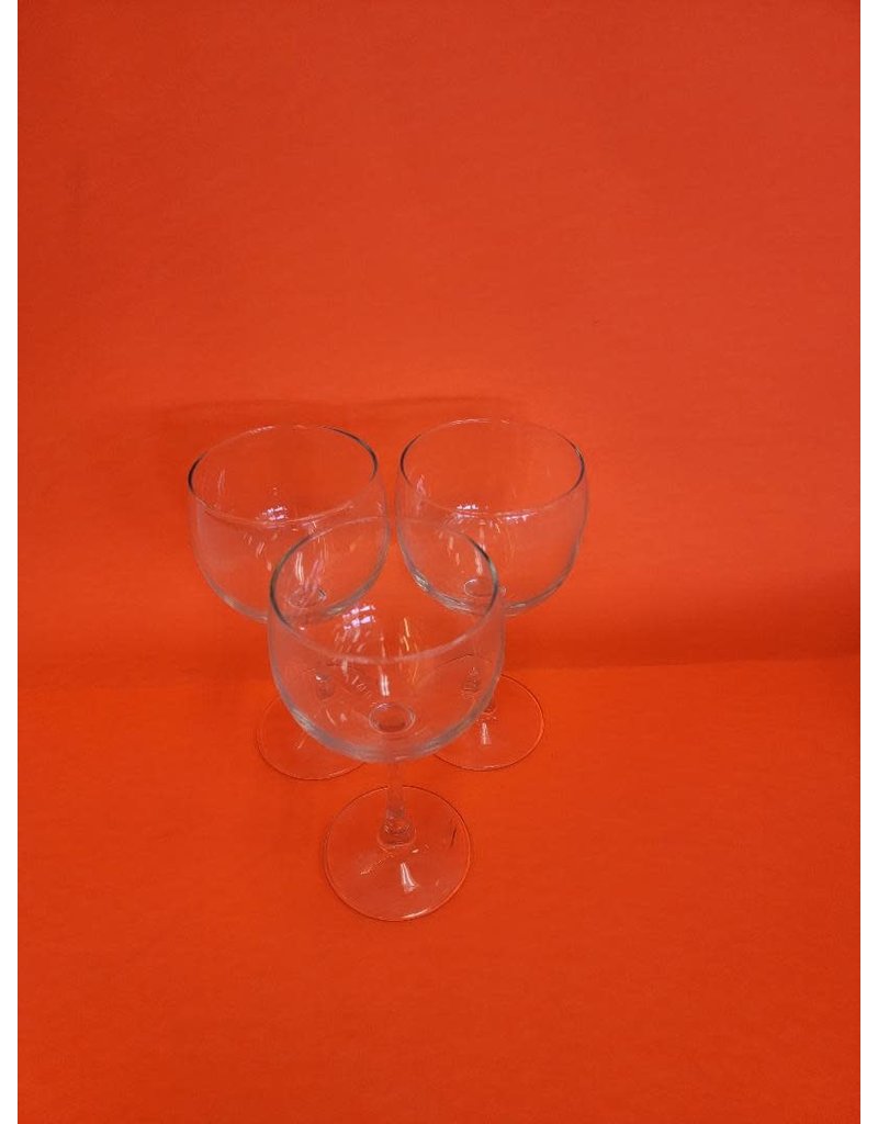 Red Wine Glasses