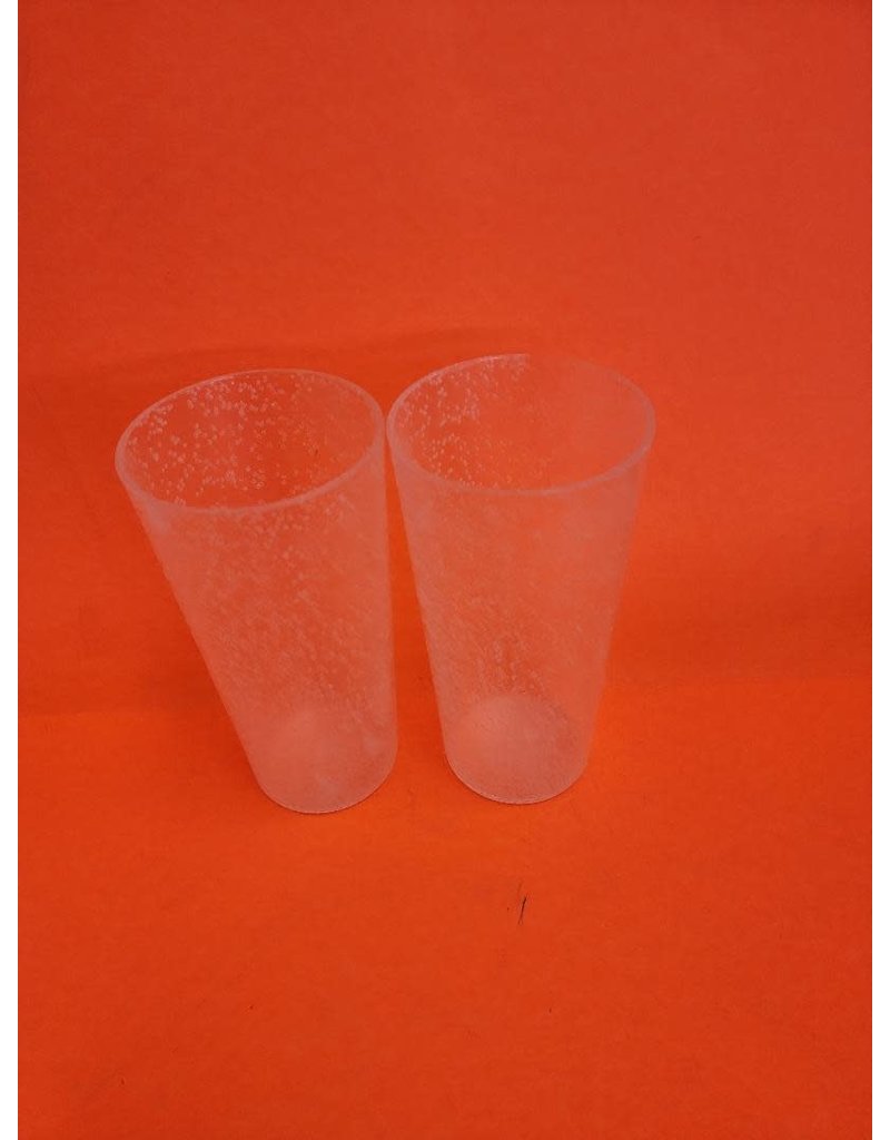 2 Bubble Plastic Cups