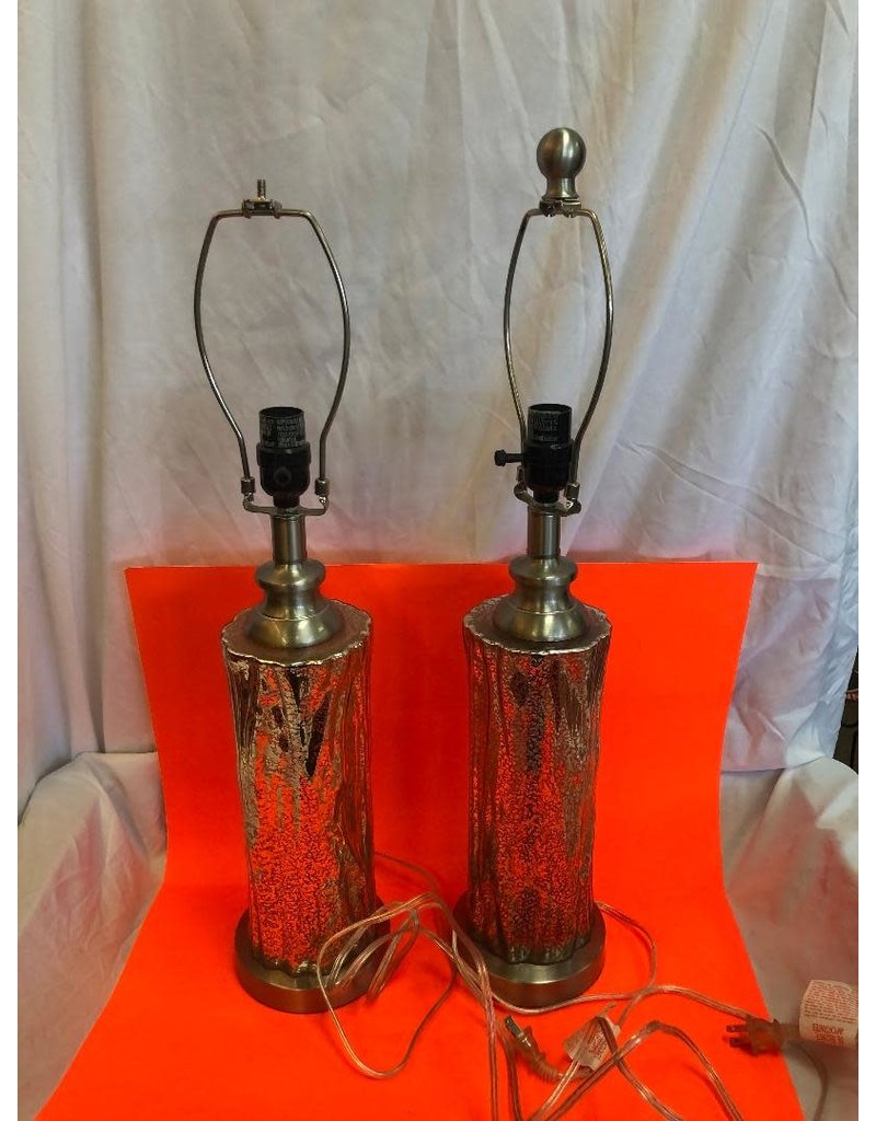 Set of 2 Silver Lamps