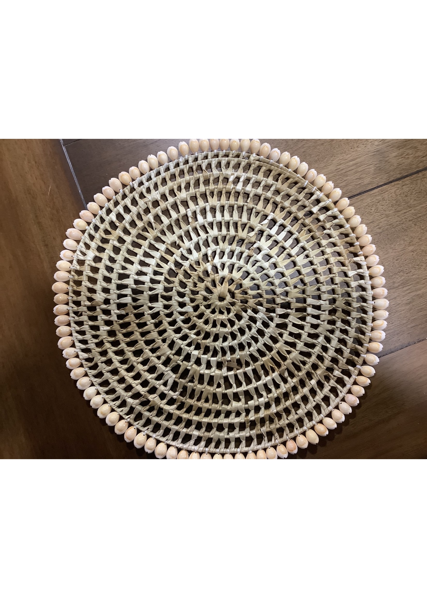 Stetson Seashells Woven Shell Placemat 14" Round