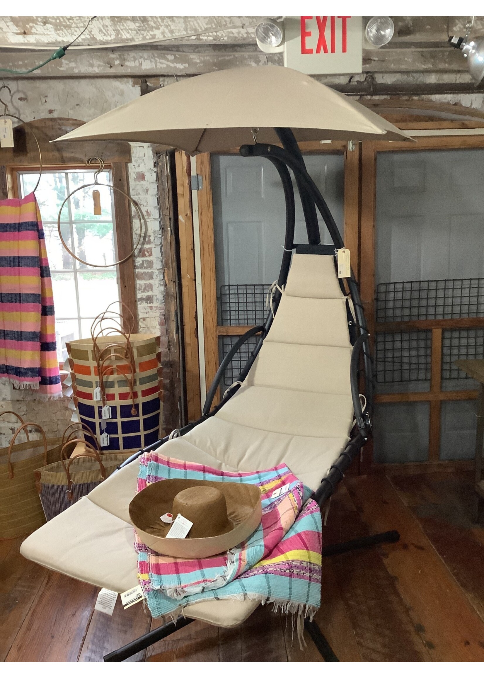 OW GARAGE SALE Outdoor Sky Lounger