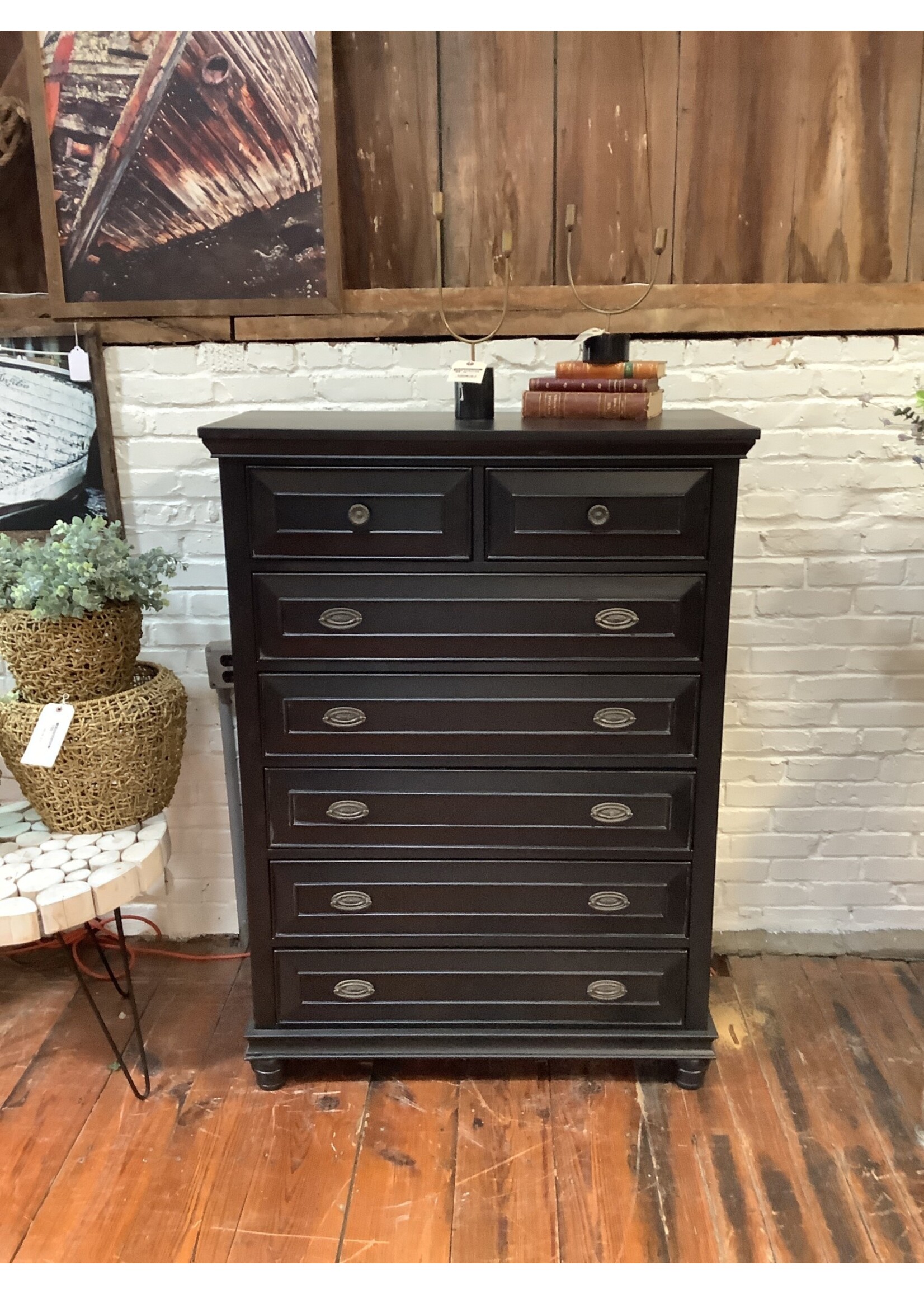 Old Wood Delaware Charlie 7 Drawer Black Dresser 53x38x18