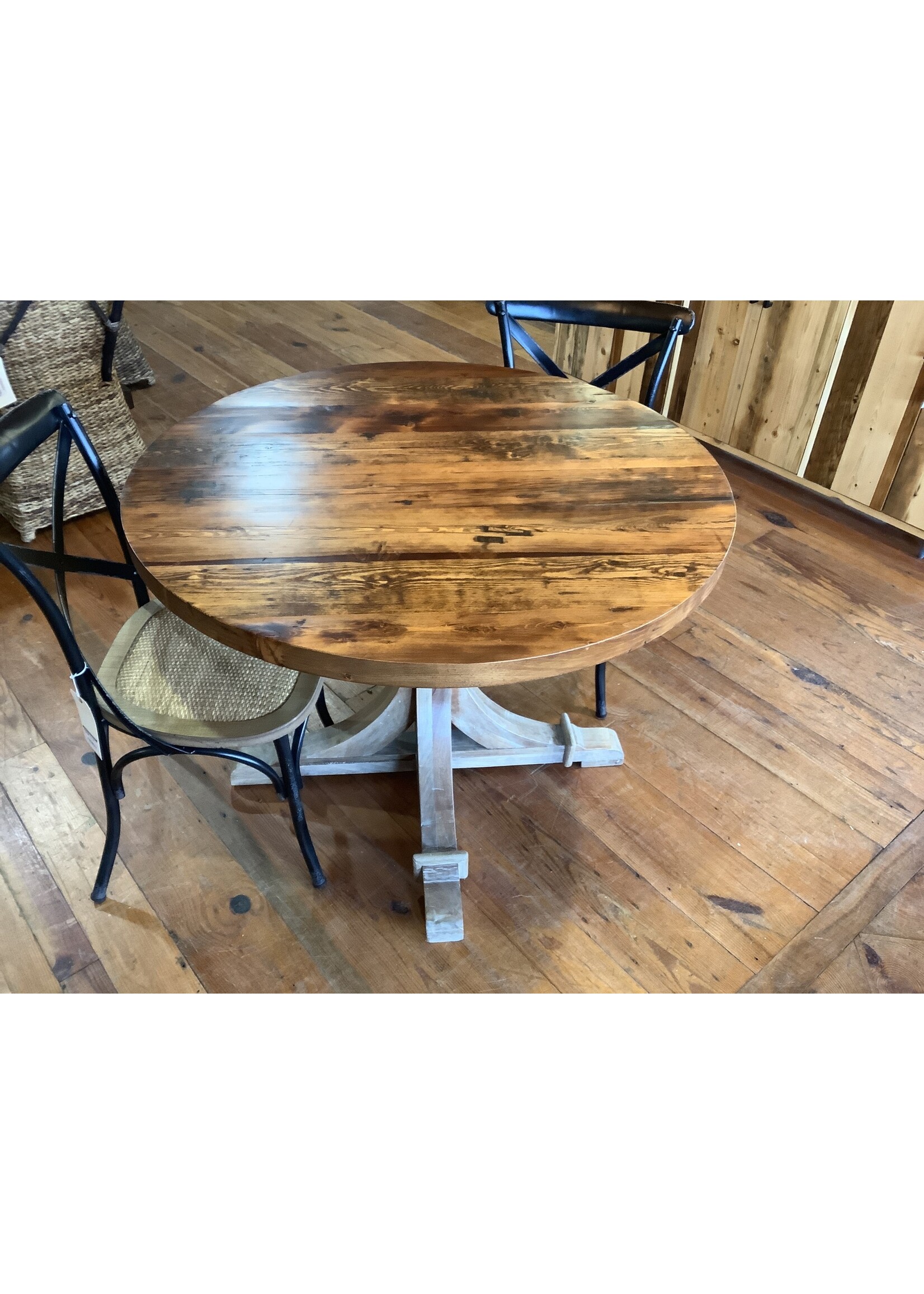 Old Wood Delaware OW WPOF Early American Round Table 42"  Curved Base Gray Wash