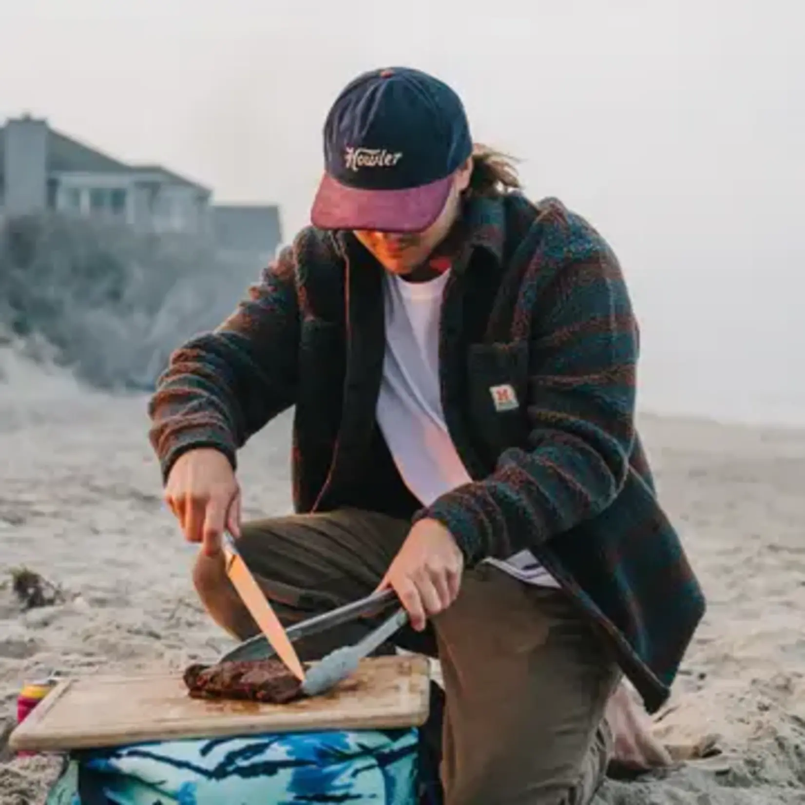 Howler Bros. Unstructured Snapback: Howler Script - Navy/Burgundy