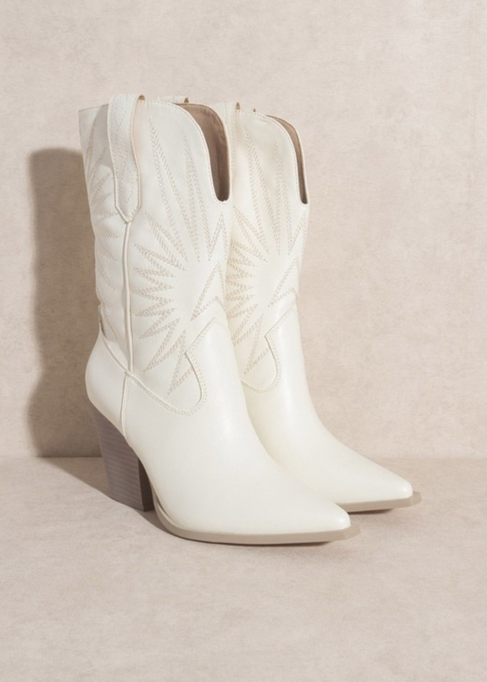 Emersyn Short Cowboy Boot