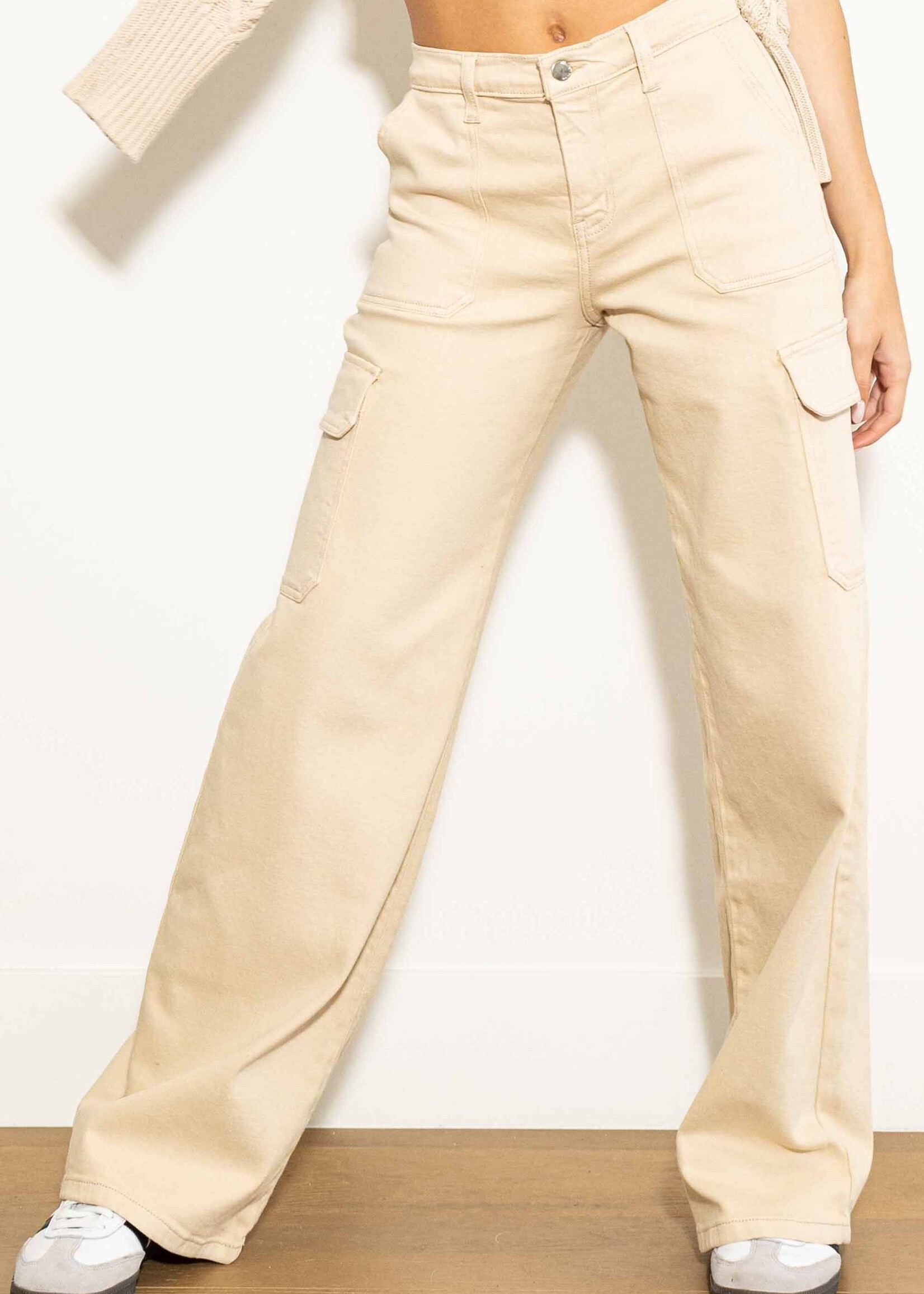 Mid Rise Cargo Jeans - Pretty Little Things