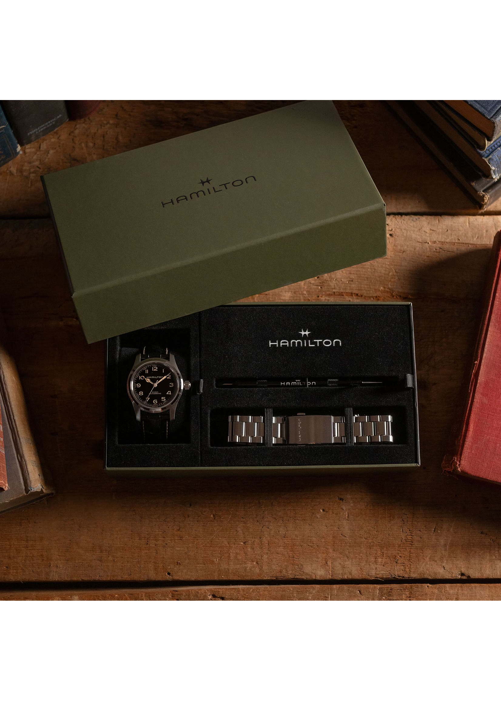 HAMILTON H70605732 Hamilton Khaki Field Murph Auto 42mm Bracelet Bundle