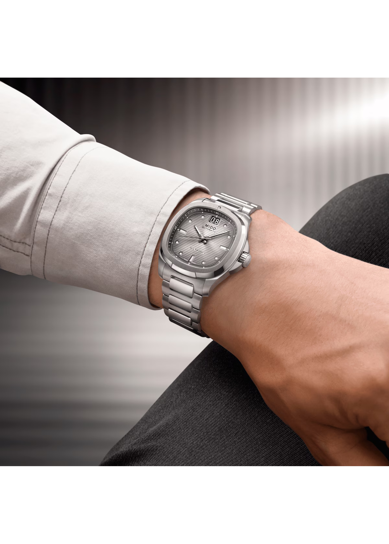 MIDO M0495264408100 MIDO Multifort TV Big Date Titanium