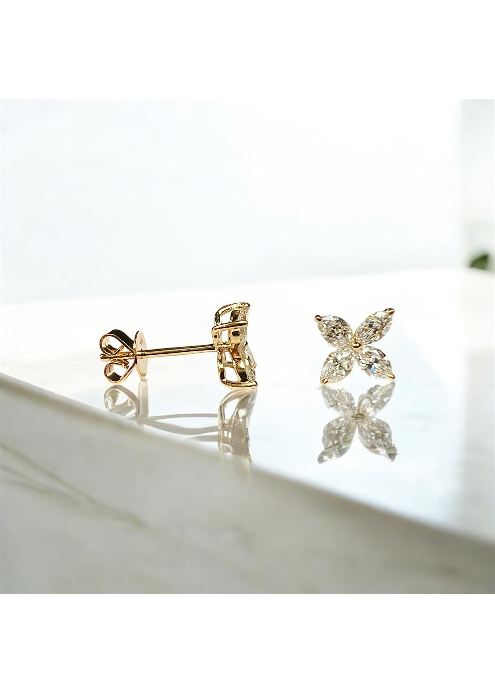 Oceans Flora Brilliance Diamond 14K Gold Studs