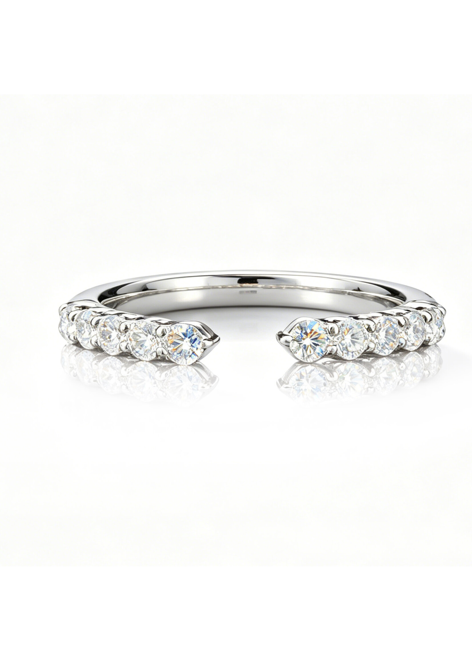 Oceans Small Lignée Classique Open Heart Stackable Cut Half Eternity Platinum Ring 0.34CT