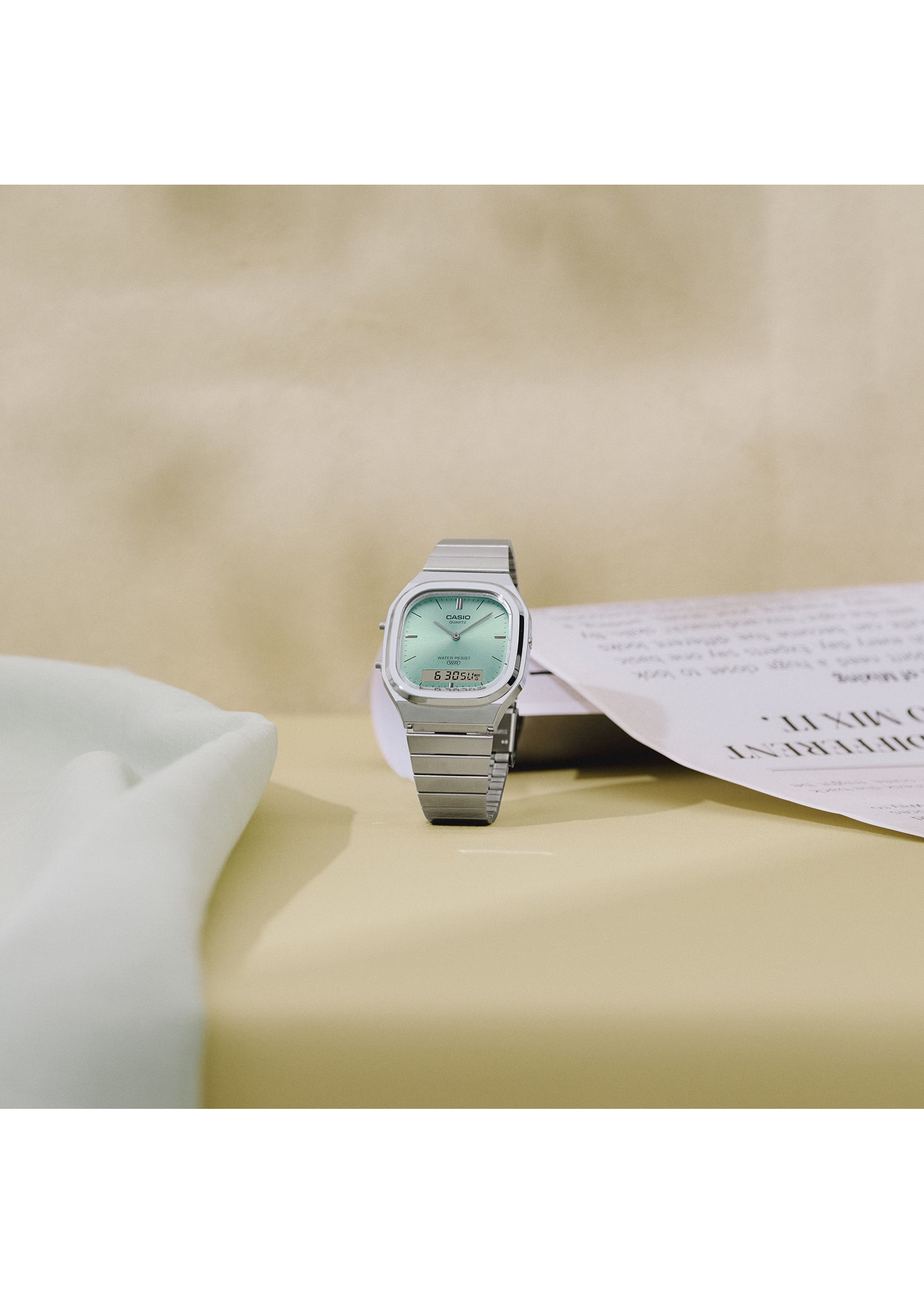 Casio AQ240E-2A CASIO VINTAGE