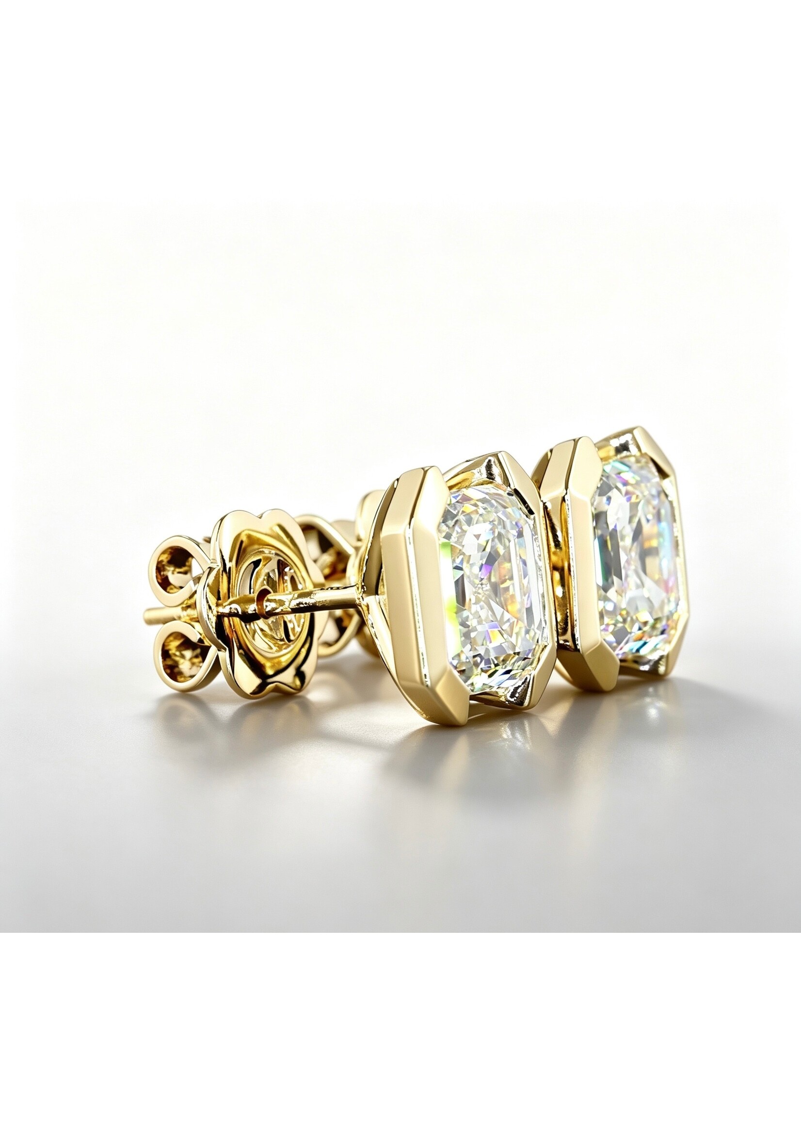 Oceans The Asscher Icon – 4.04 CTW Diamond Stud Earrings in 14K Gold