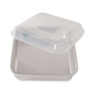 Nordic Ware 9 x 9 Square Cake Pan w/Lid