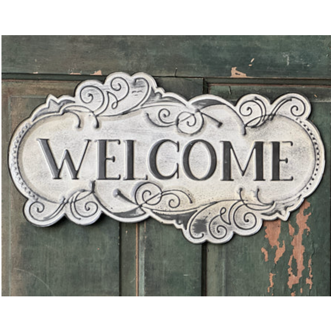 Scalloped Welcome Sign 23.5”