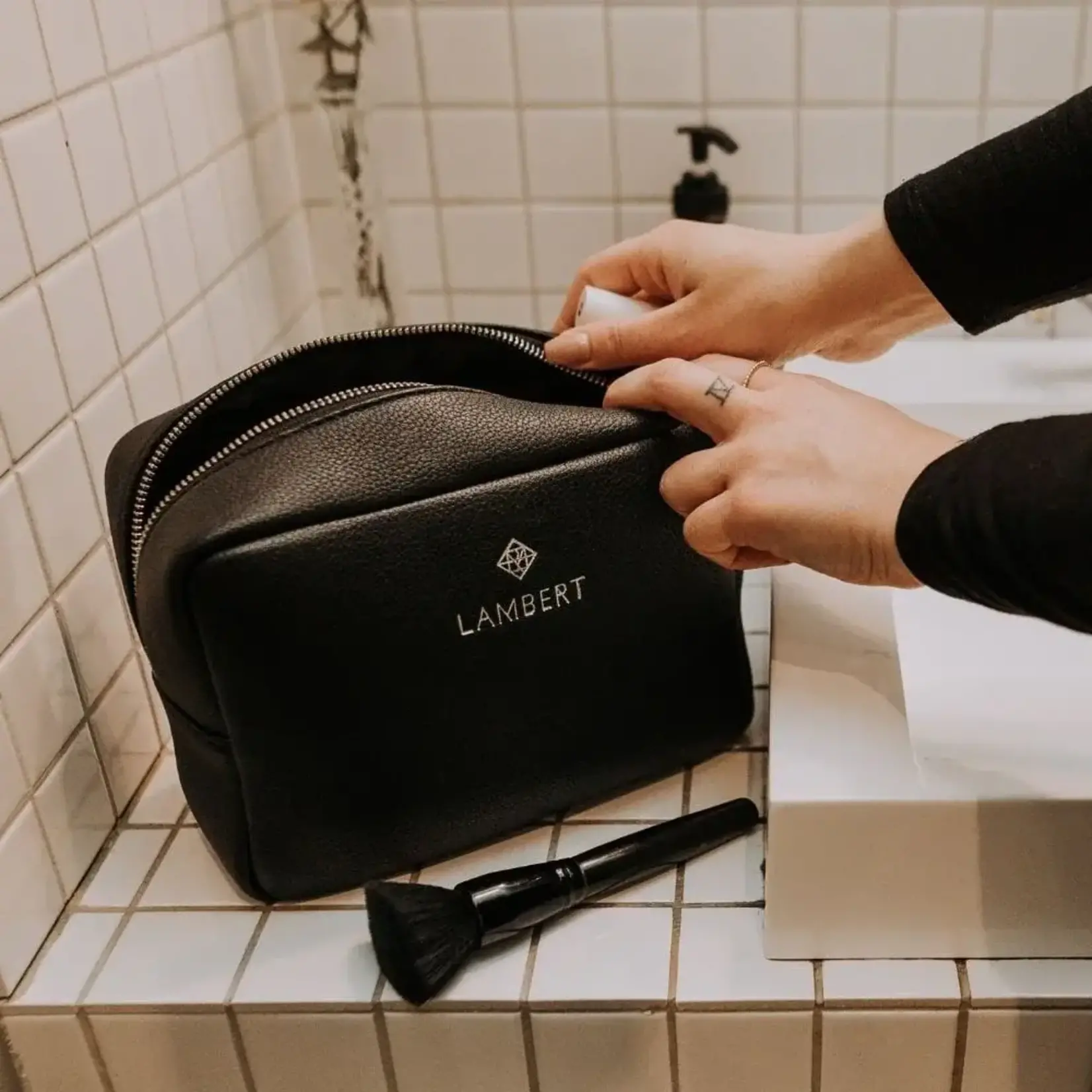 Lambert Le Zoe - Trousse en cuir vegan - Noir