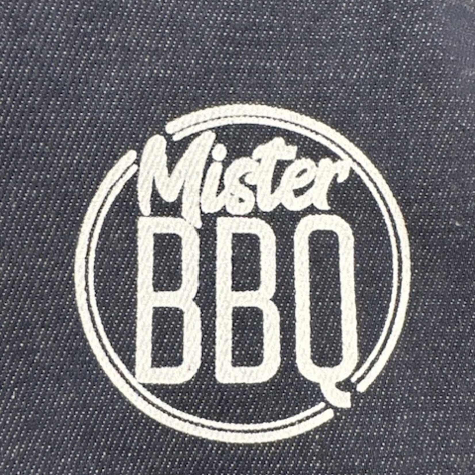 Attitude Import Tablier Mister BBQ