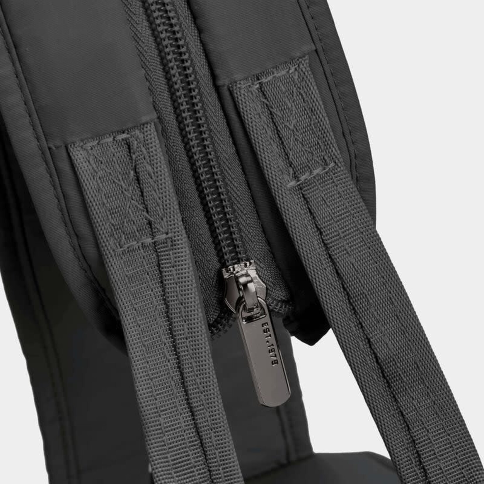 Travelon Sac à dos/sac bandoulière antivol Roam convertible - Noir