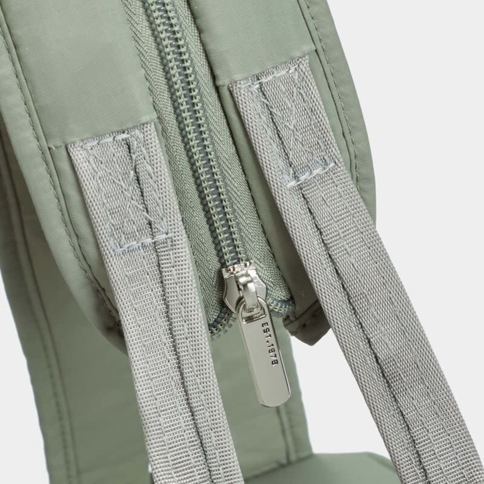 Travelon Sac à dos/sac bandoulière antivol Roam convertible - Moss