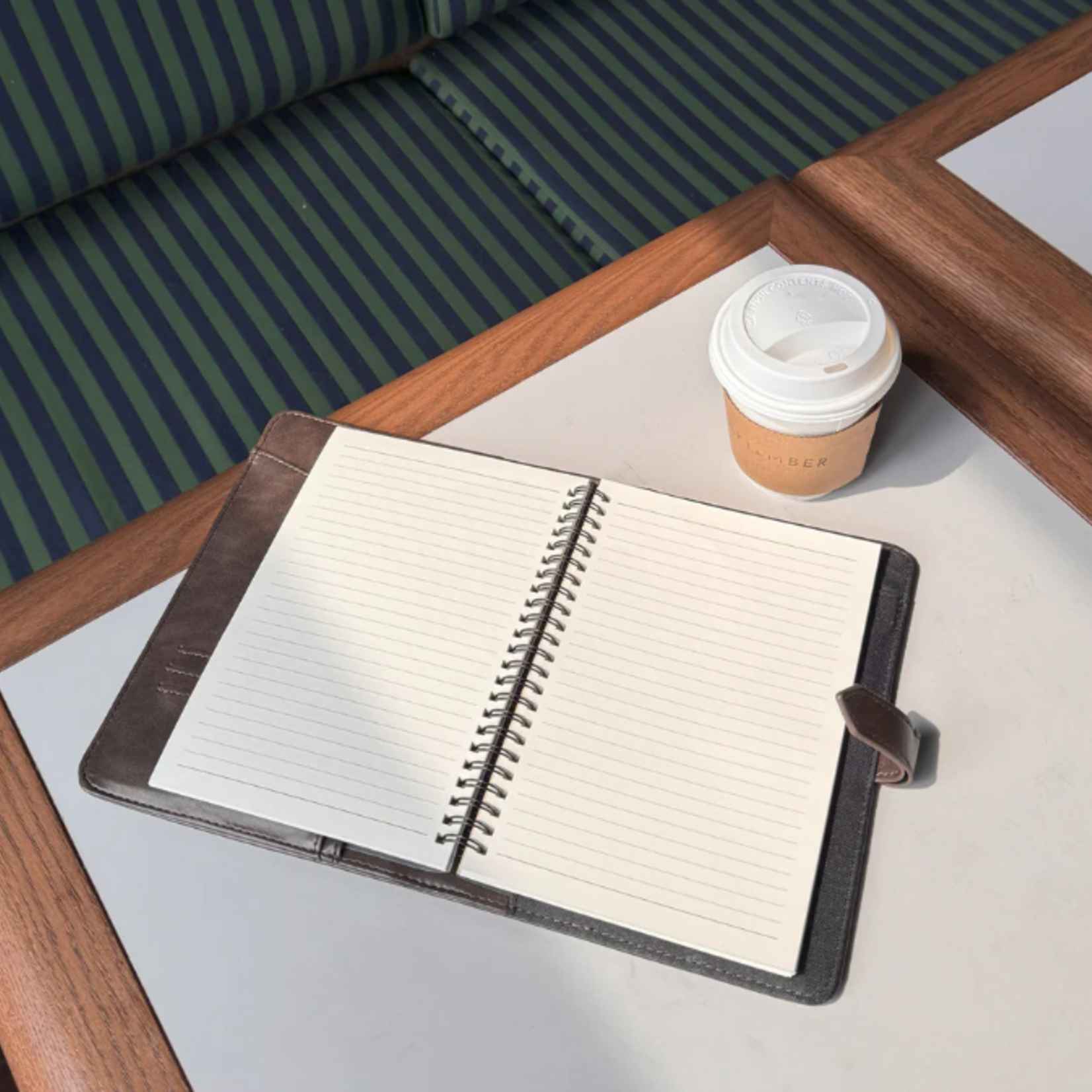 Lambert Le Ariel - Couverture à carnet en cuir vegan espresso