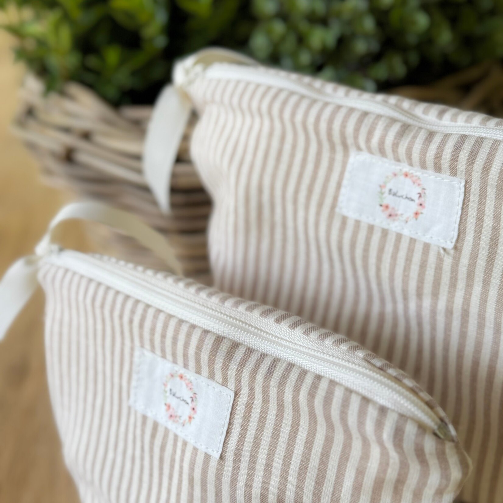 Baluchon Sac à cosmétique format petit -  Rayure blanc et beige