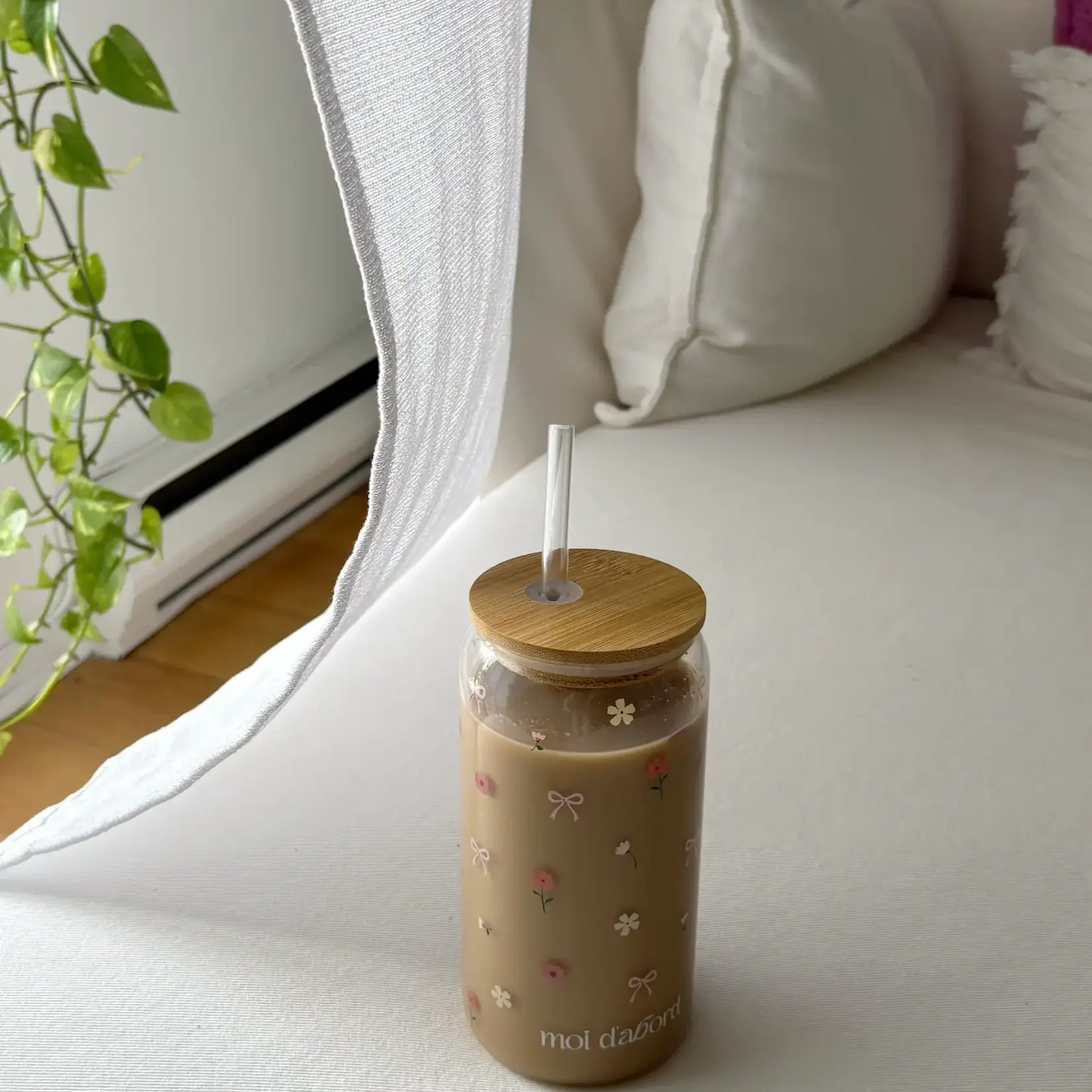 Moi d'abord Tumbler en verre Fleurs & boucles