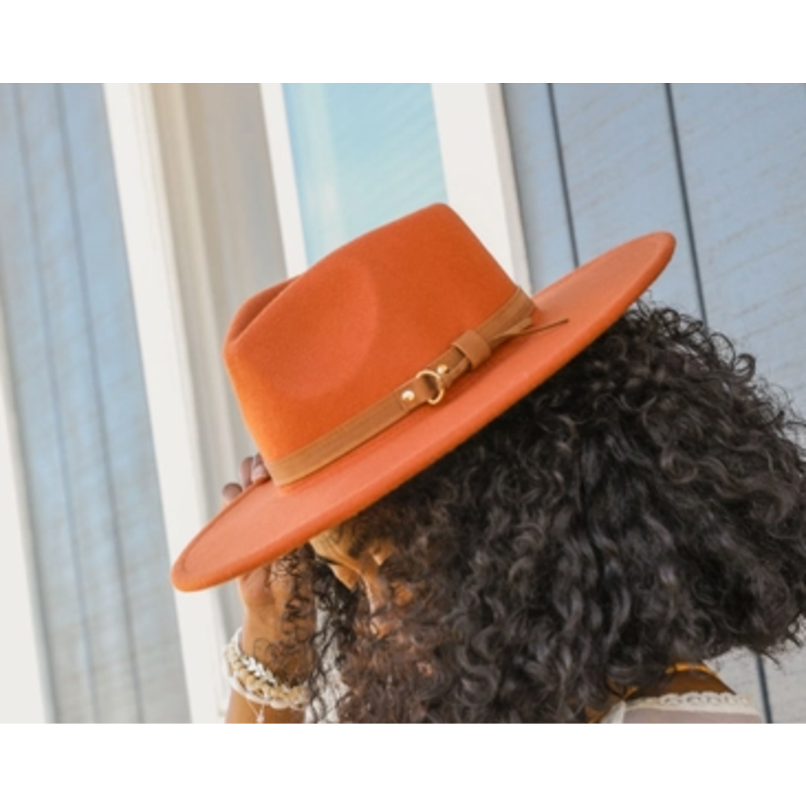 Leto Accessories Leto Stylish Flat Brim Buckle Hat