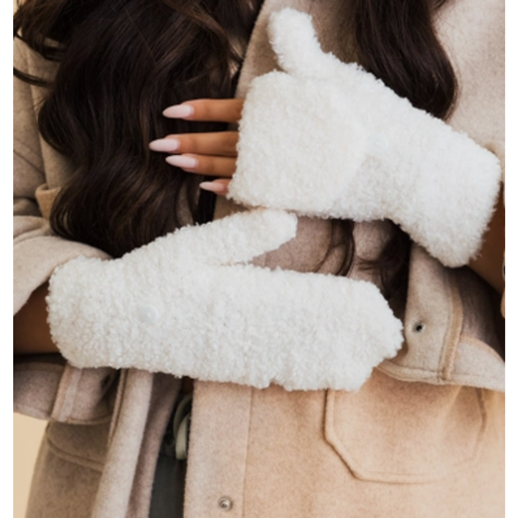 Leto Accessories Leto Sherpa Fleece Mitten Ivory
