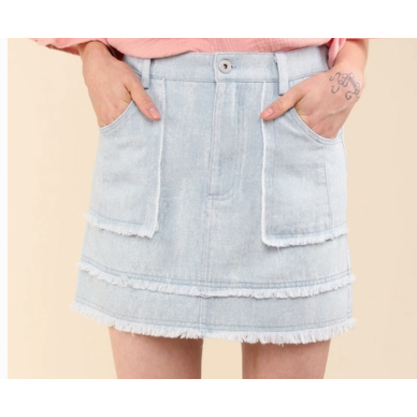 Very J Very J Washed Denim Frayed Hem Casual Mini Skirt