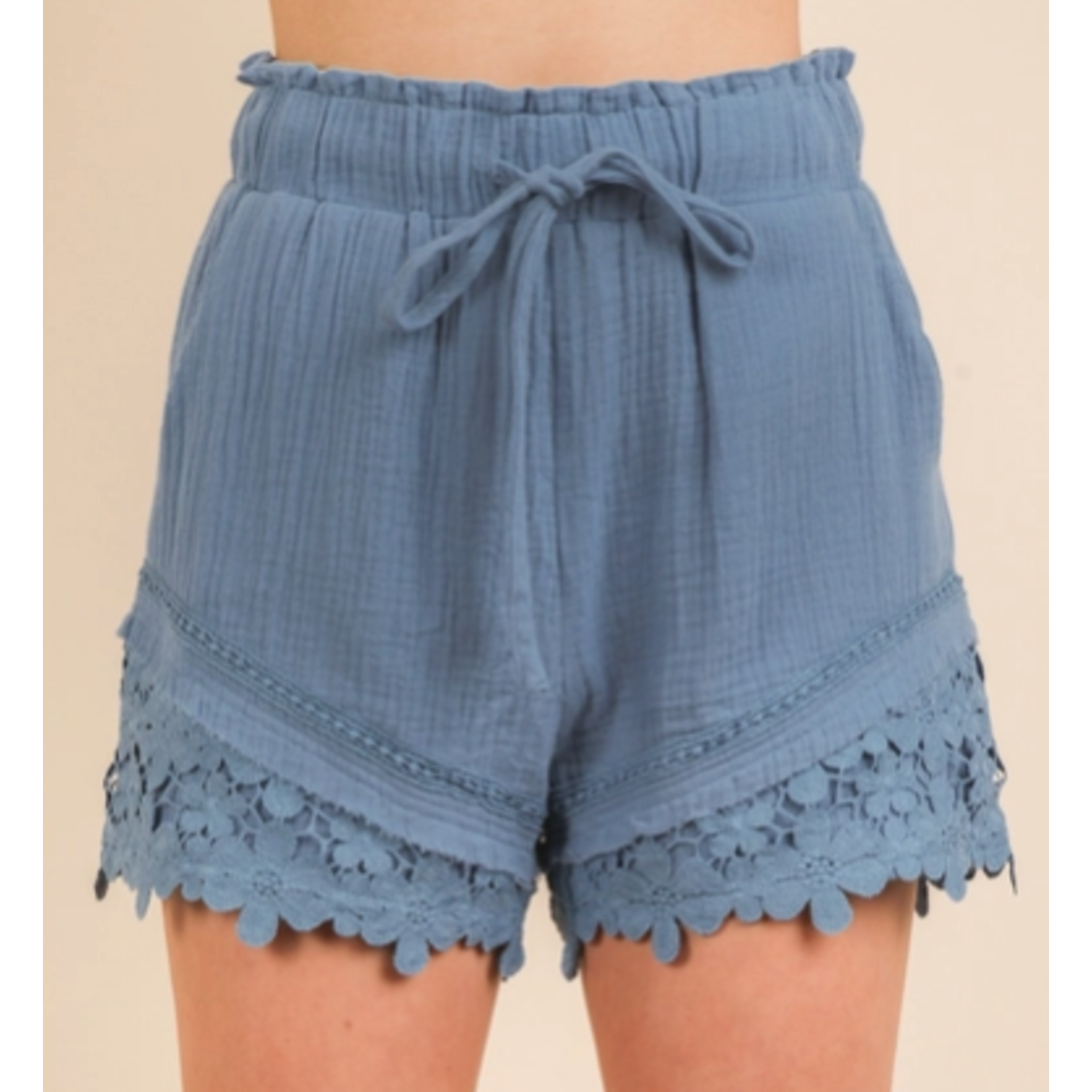 Very J Very J Lace Contrast Detail Woven Shorts