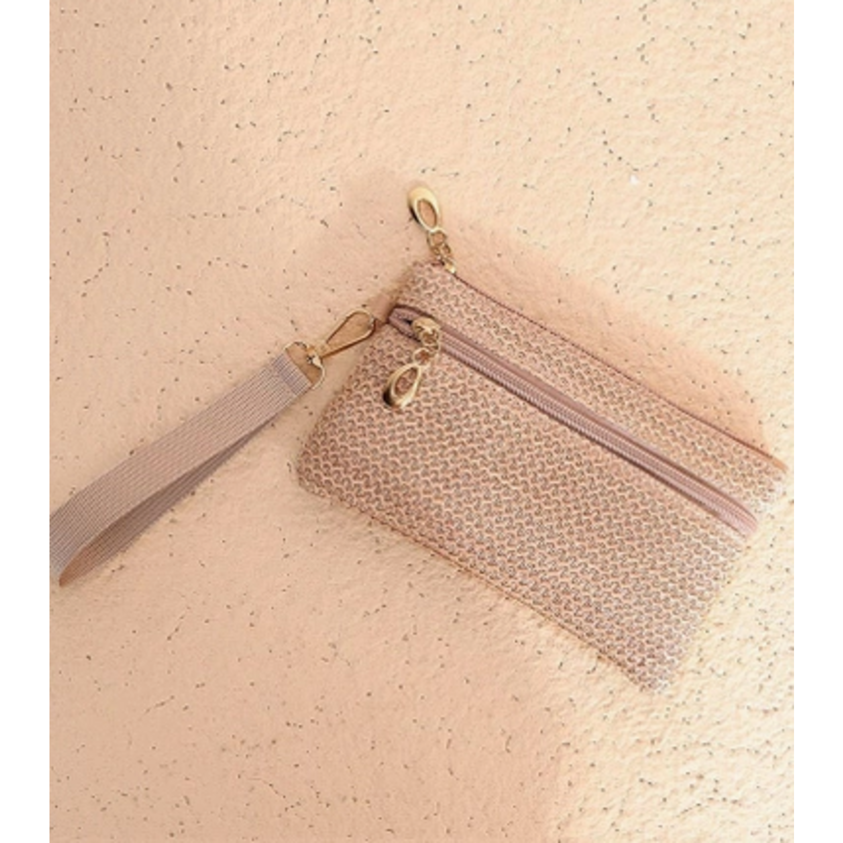 Vanilla Monkey VM Boho Woven Straw Wristlet Wallet Bag