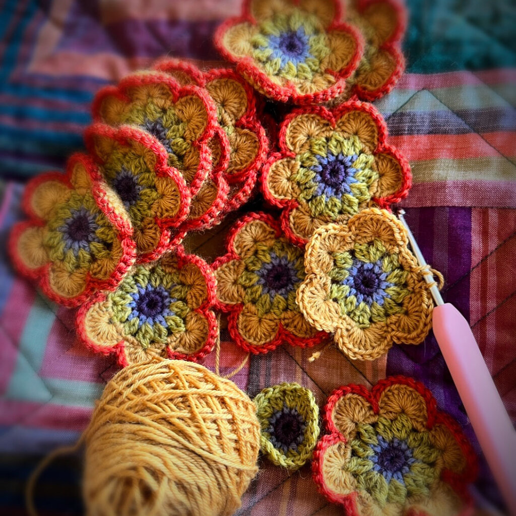 Class: Crochet Flowers avec Sue Maton Oct 11 | 630-930