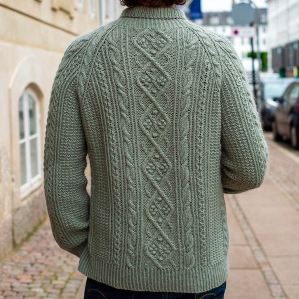 Laine Publishing Knits to Wear: Effortless Patterns by Kutova Kika