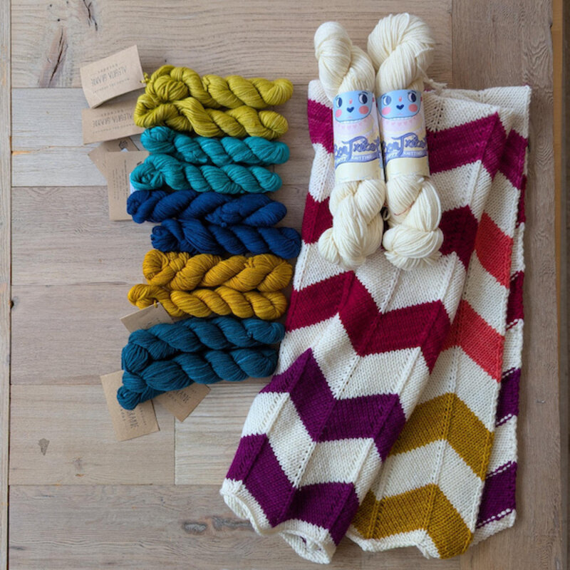 Manos del Uruguay Manos del Uruguay - Chevron Baby Blanket