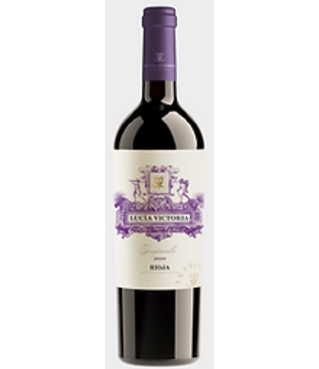 LUCIA VICTORIA SELECCION