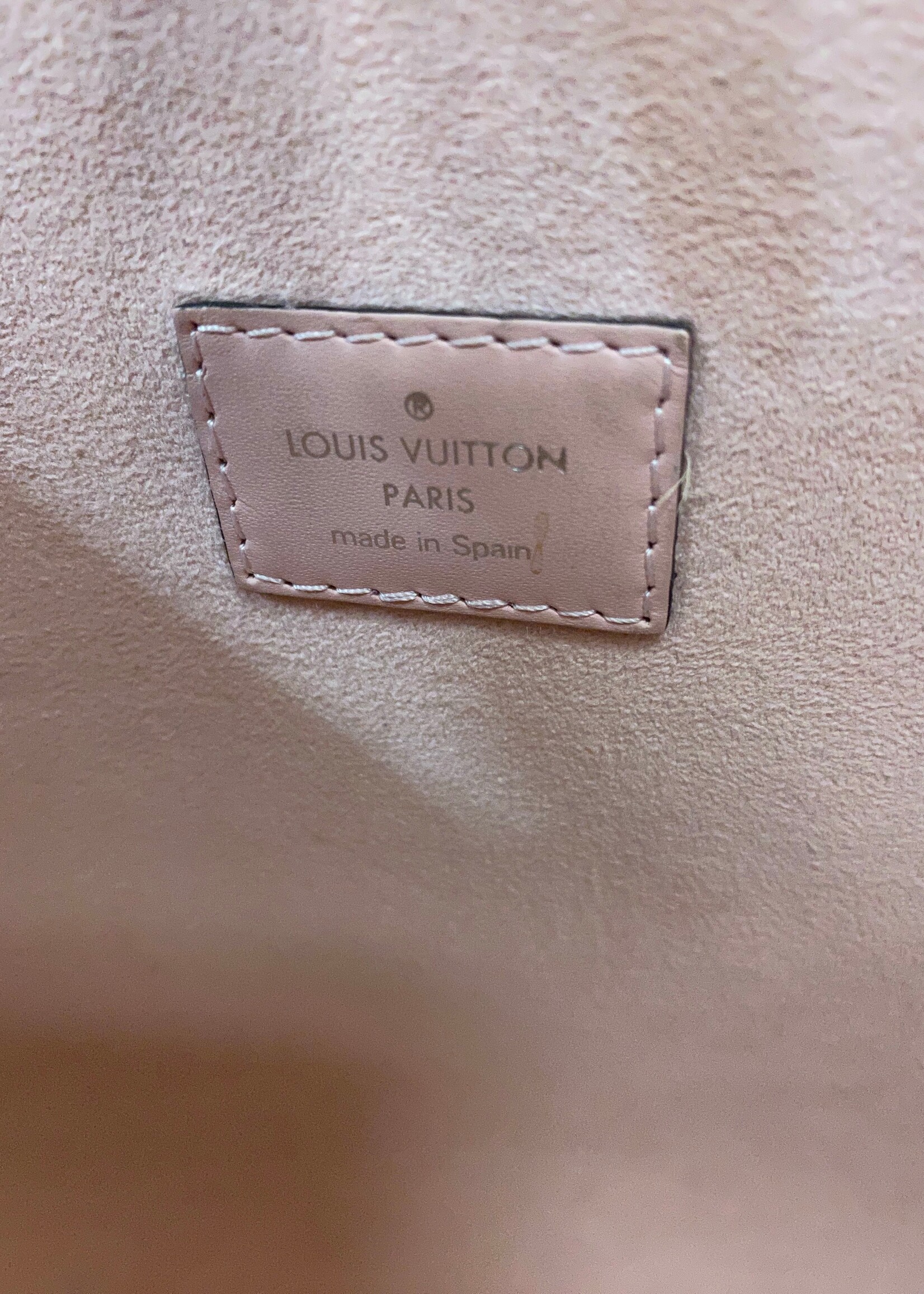 What Is Louis Vuitton Epi Leather Made Of