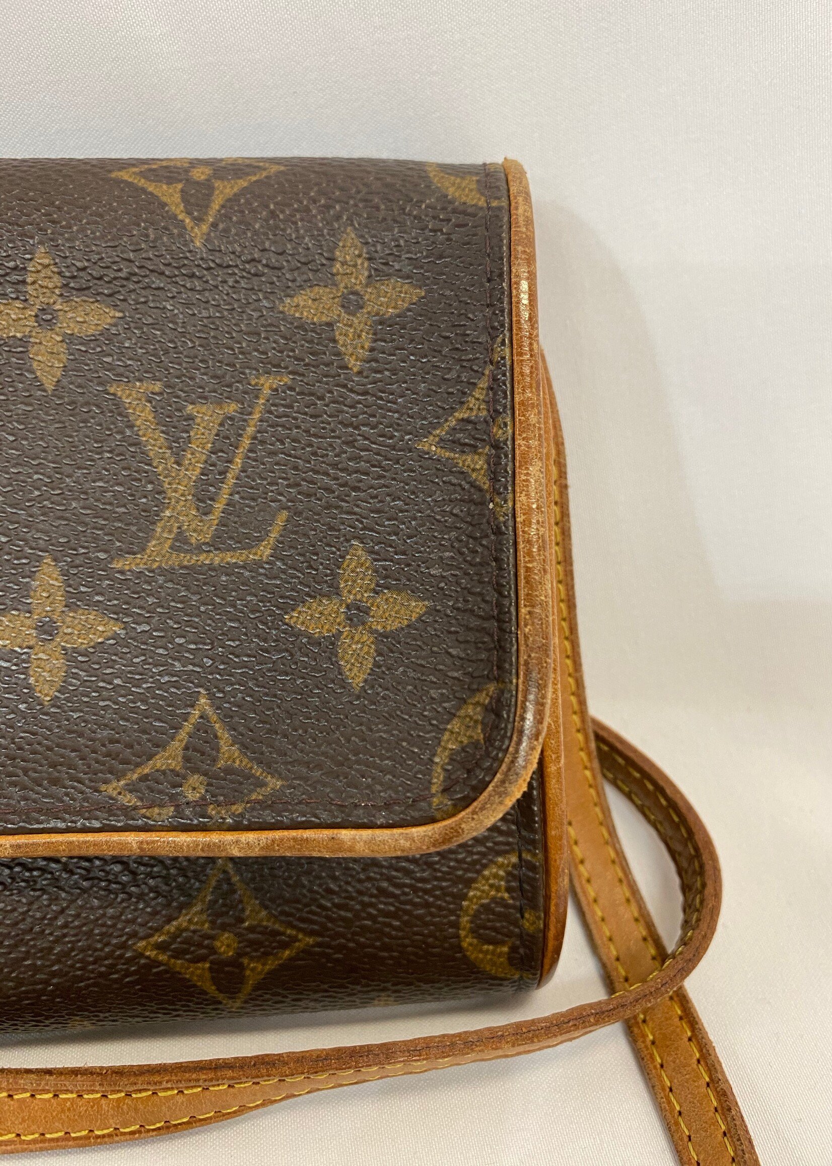 Louis Vuitton Louis Vuitton Pochette Twin PM Monogram Canvas Shoulder