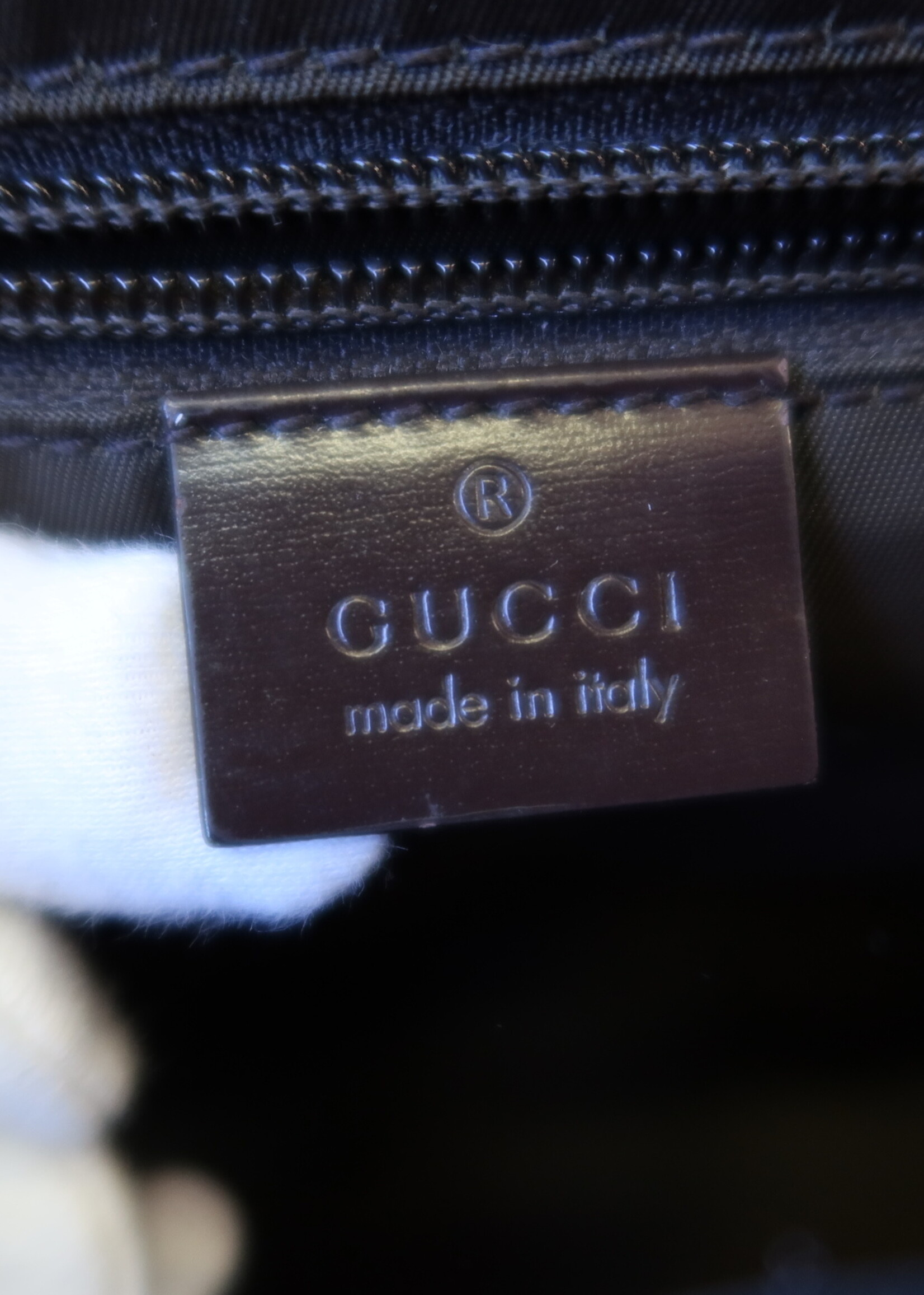 Gucci Gucci GG Canvas Messenger Bag